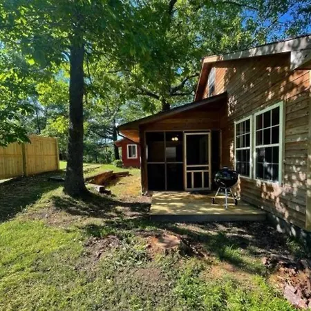 The Hideaway At Bear Mountain Log Cabins Eureka Springs Exterior photo