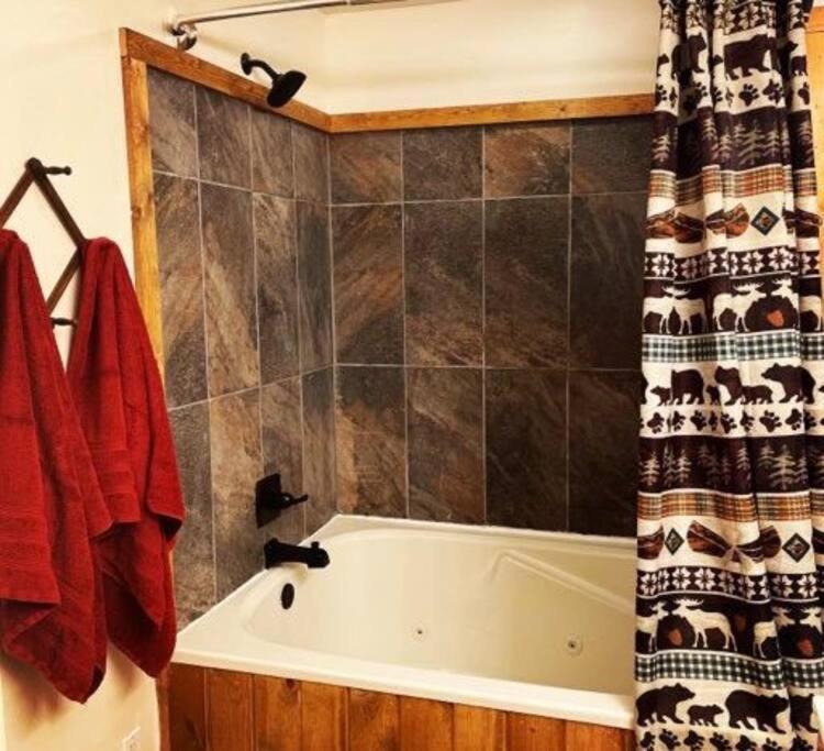 The Hideaway At Bear Mountain Log Appartement Eureka Springs